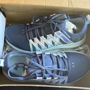 Under Armour GPS infinity youth sneakers